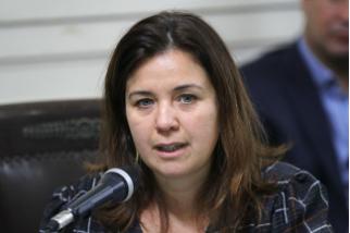 Aline Paola Almeida